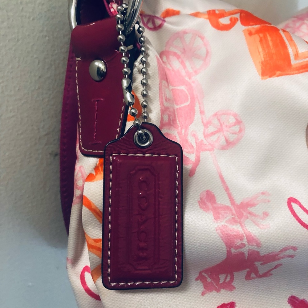Coach Pink/cream Carriage Print Fabric and Patent Leather Flab Hobo. Price firm - Picture 8 of 9